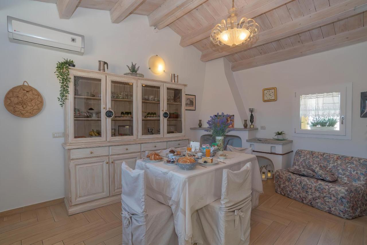 La Casa Del Pittore 올비아 외부 사진